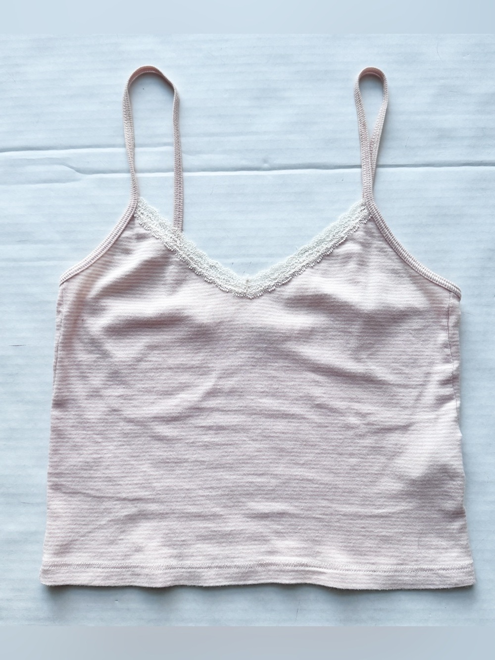Brandy Melville John Galt Nicolette Cropped Lace Tank Top